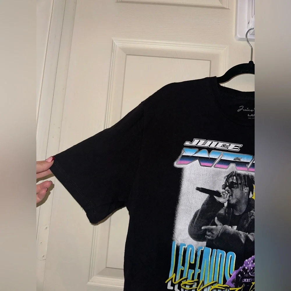 Juice Wrld Black Graphic T-Shirt Purple and Yellow Accents L music streetwear